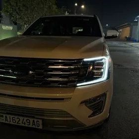 Ford Expedition 2022