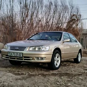 Toyota Camry 2000
