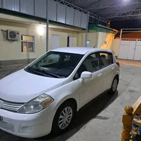 Nissan Versa 2010