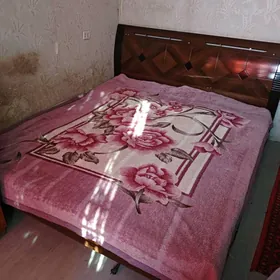 продаю кровать