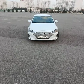 Hyundai Elantra 2020