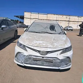 Toyota Camry 2022