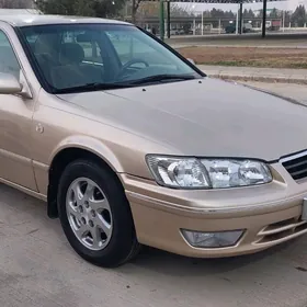 Toyota Camry 1999