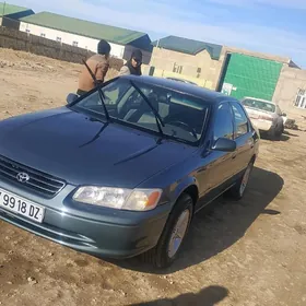 Toyota Camry 2001