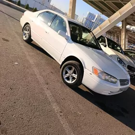 Toyota Camry 1999