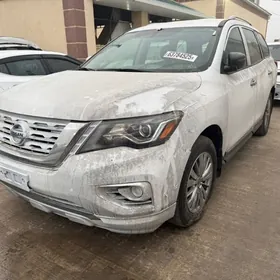 Nissan Pathfinder 2020