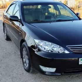 Toyota Camry 2004
