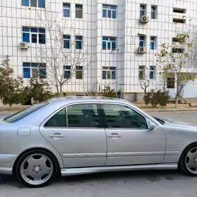 Mercedes-Benz E55 AMG 2000
