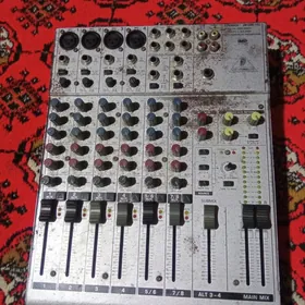 Pult mixser UB1204 PRO