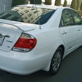Toyota Camry 2004