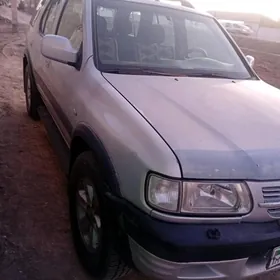 Opel Frontera 2002