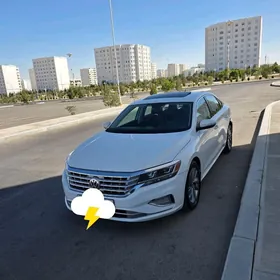 Volkswagen Passat 2021