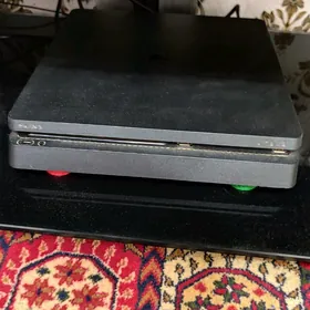 PLAYSTATİON 4 SLİM 9.00