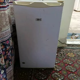 Holodilnik_Холодильник