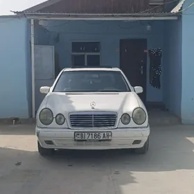 Mercedes-Benz E320 1998