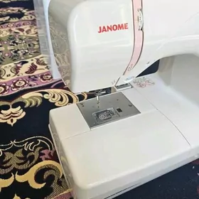 JANOME 370E
