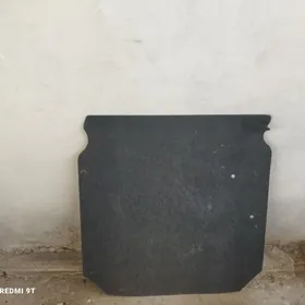 Bagaž panel keçesi Yaris