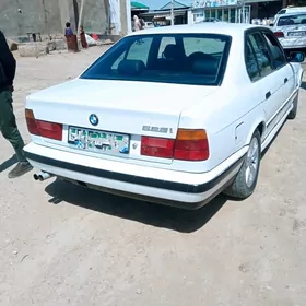 BMW 525 1990