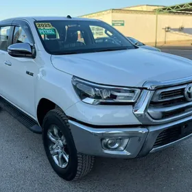 Toyota Hilux 2025