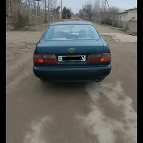 Toyota Corona 1995