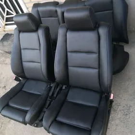 бмв м5 сиденья