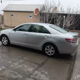 Toyota Camry 2010
