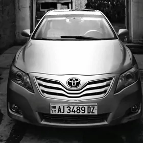 Toyota Camry 2010