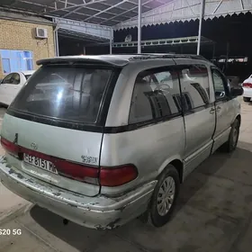 Toyota Previa 1991