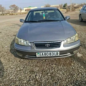 Toyota Camry 2000