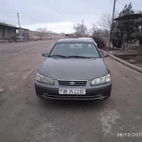 Toyota Camry 2001