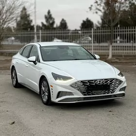 Hyundai Sonata 2021
