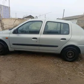 Renault Clio 2000