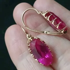 gyzyl gadymy gulakalka