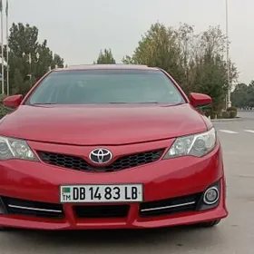 Toyota Camry 2013