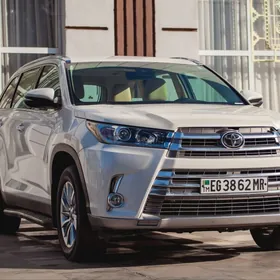 Toyota Highlander 2019