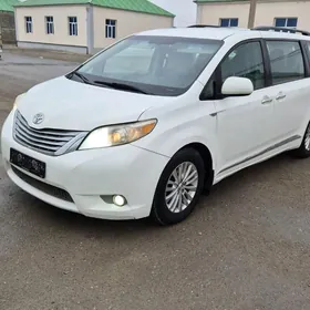 Toyota Sienna 2010