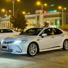 Toyota Camry 2018