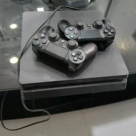ps 4 slim