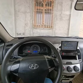 Hyundai Elantra 2010