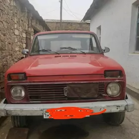 UAZ Profi 1990