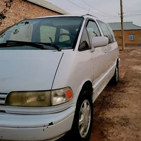 Toyota Previa 1992