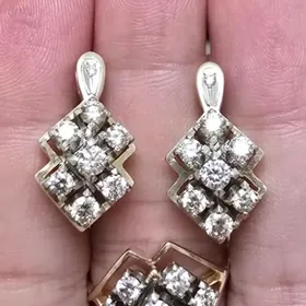 Gyzyl brilliant komplekt