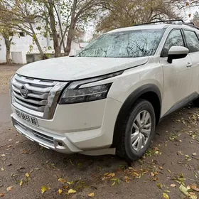 Nissan Pathfinder 2022