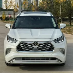 Toyota Highlander 2022