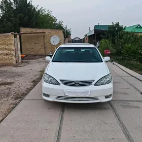 Toyota Camry 2005