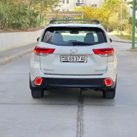 Toyota Highlander 2017