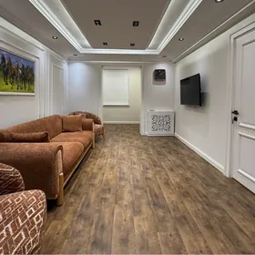 4 ком 9 мкр ул. Сурикова