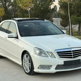 Mercedes-Benz E300 2011