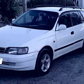 Toyota Carina 1995