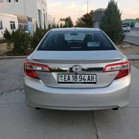Toyota Camry 2012